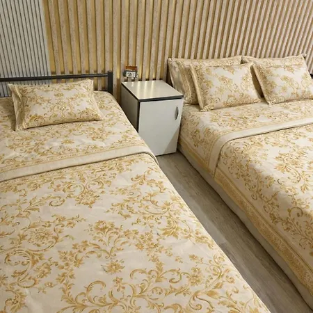 Vendégház La Tomi Konstanca